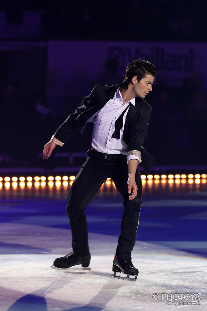 Stéphane Lambiel "Please Don't Stop The Music"