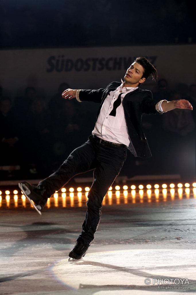 Stéphane Lambiel "Please Don't Stop The Music"