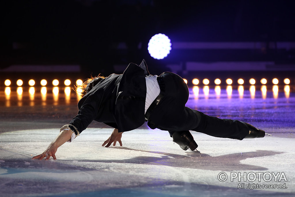 Stéphane Lambiel "Please Don't Stop The Music"